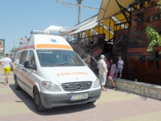 Un bărbat a murit în Mamaia, în timp ce juca tenis